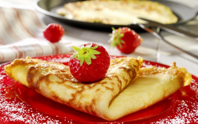 Crêpes au kéfir sans oeufs - rapide, pas cher, savoureux 