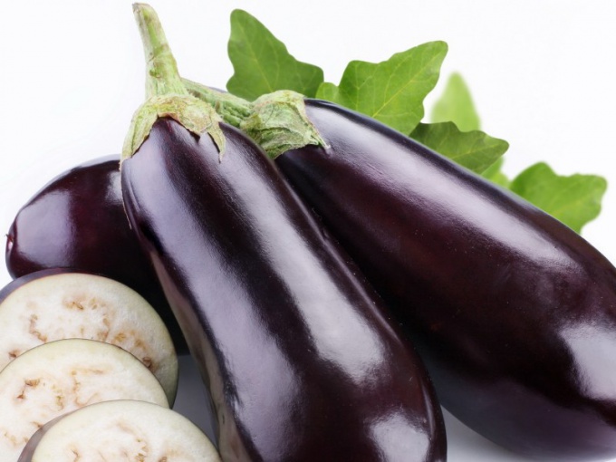 Comment faire cuire des repas simples à partir d'une courgette et d'une aubergine