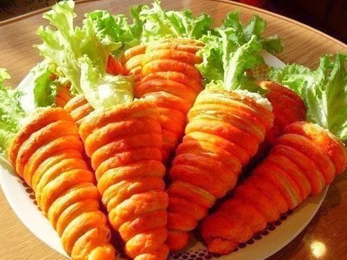 Salade aux "carottes" de la pâte feuilletée