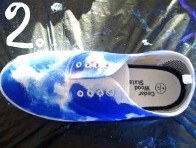 Comment dessiner un ciel étoilé sur des chaussures blanches 