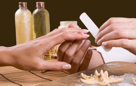 Règles de soins pour les ongles exfoliés