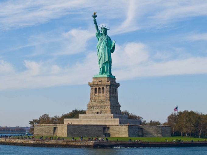 Qui a donné à l'Amérique la célèbre statue de la liberté