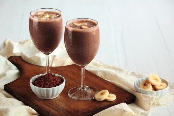 Comment faire un cocktail de banane et de chocolat