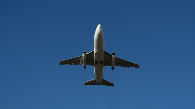 Comment déterminer la hauteur d'un avion