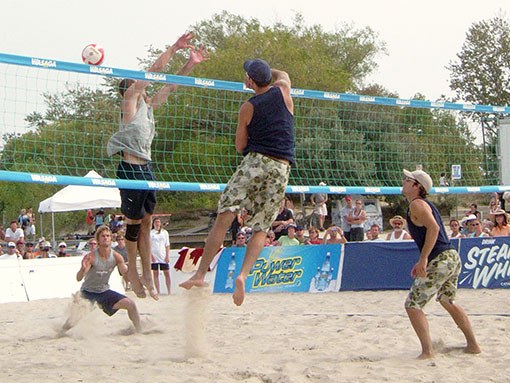 Comment jouer au beach-volley